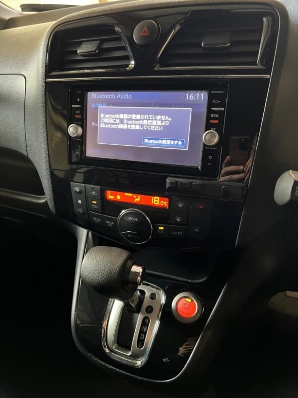 2016 Nissan Serena S-Hybrid - Brown - Image 6