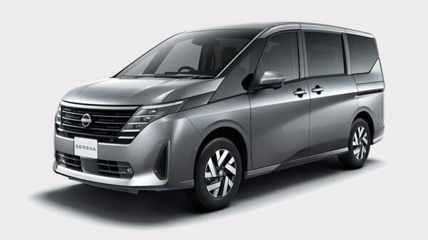 Nissan Serena hybrid C28
