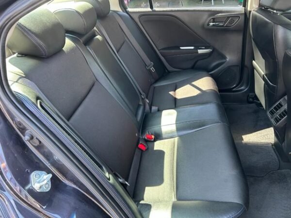 HONDA GRACE HYBRID - Image 8