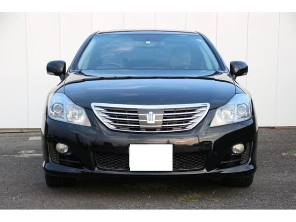 TOYOTA CROWN HYBRID - Image 4