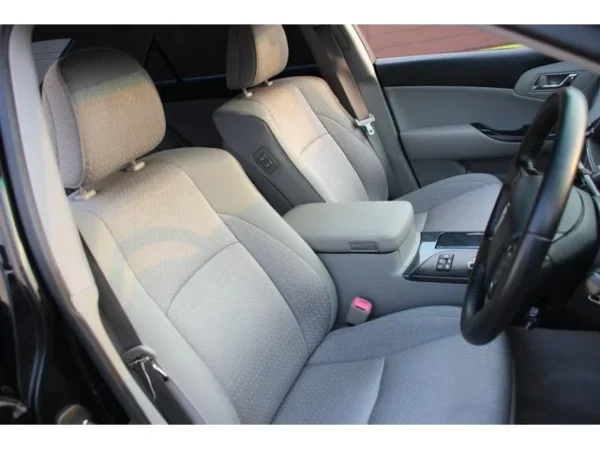 TOYOTA CROWN HYBRID - Image 6