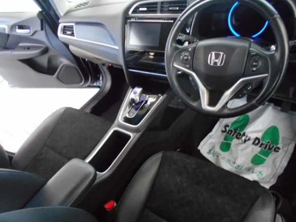 HONDA SHUTTLE HYBRID - Image 4